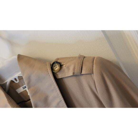 DKNY Classic Tan Trench Coat Women’s Size X-Small Belted Double-Breasted Lightwe - Picture 9 of 13